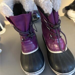 Sorel Purple and Gray Winter Boots